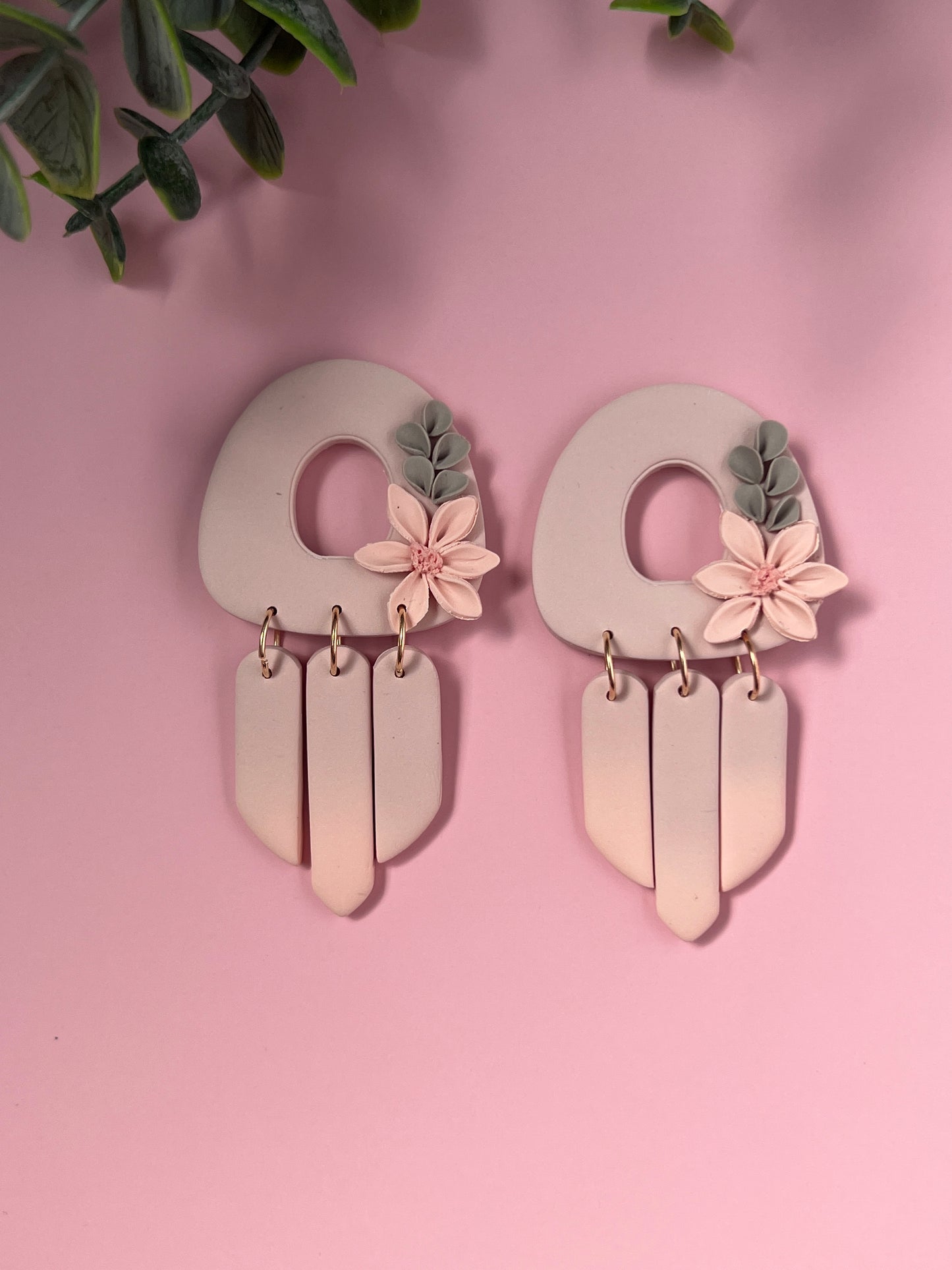 Samira Dangle Earrings - Beige Pink