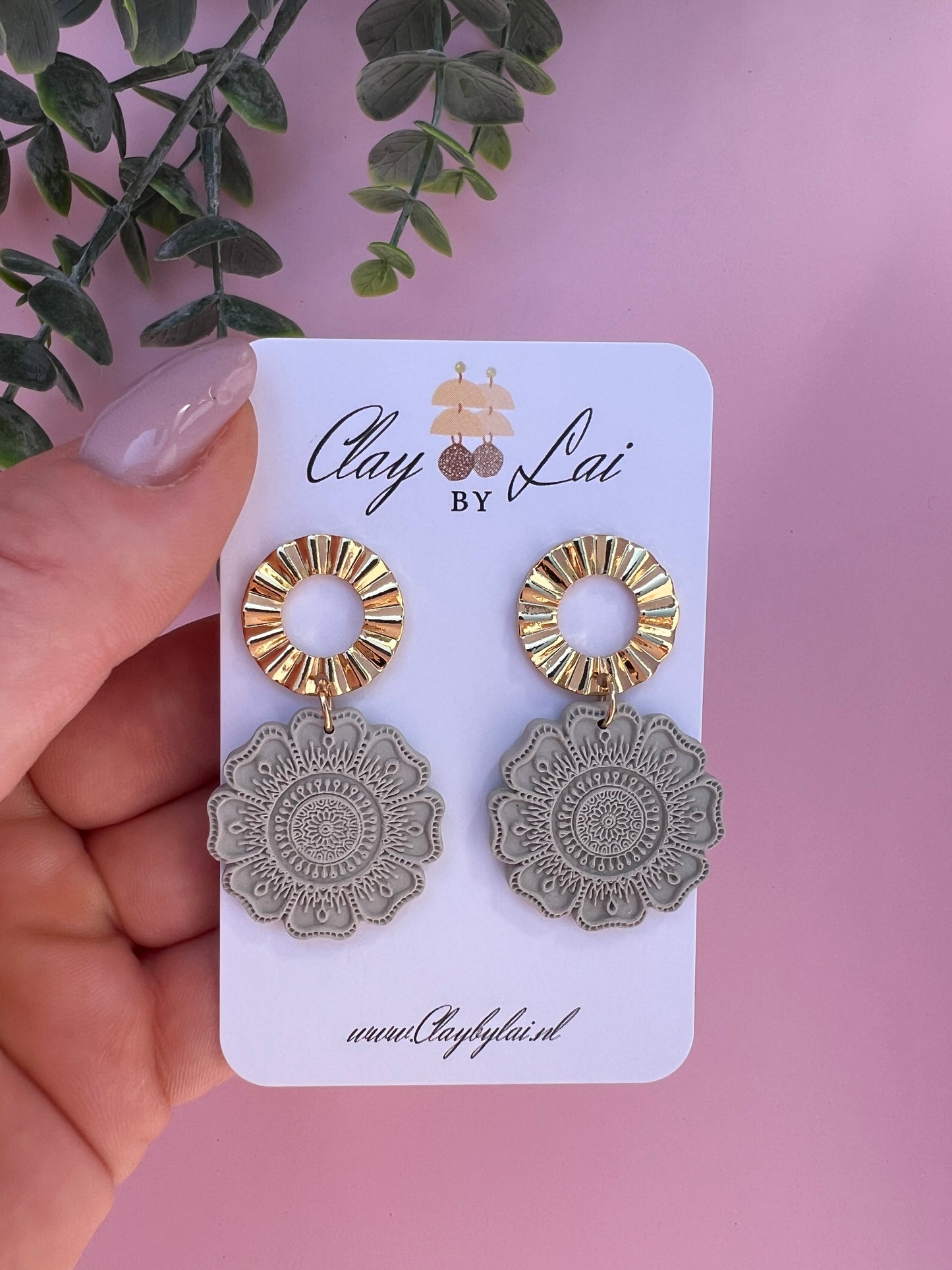 Laila Dangle Earrings - Sage Green