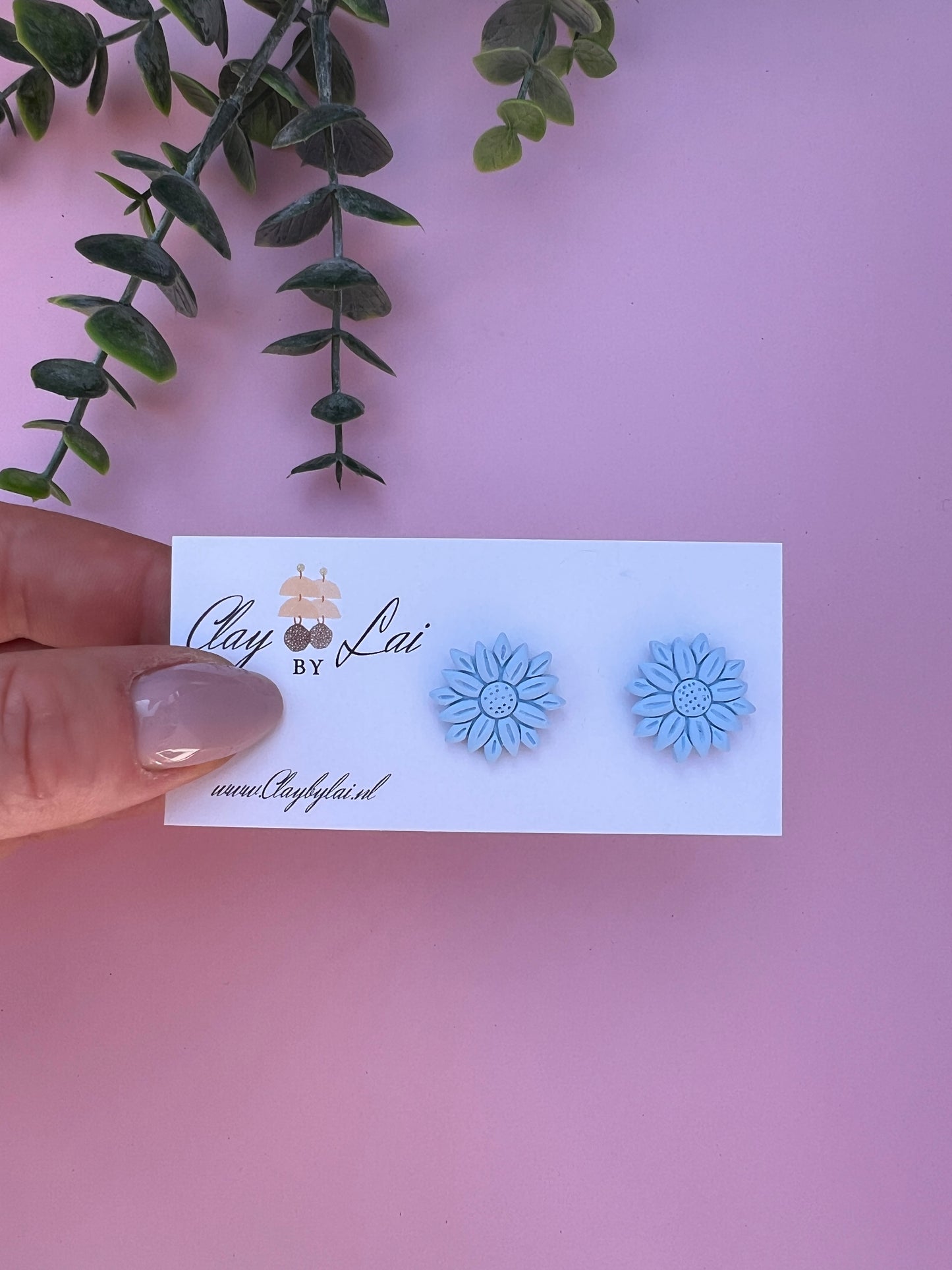Daisy Stud Earrings
