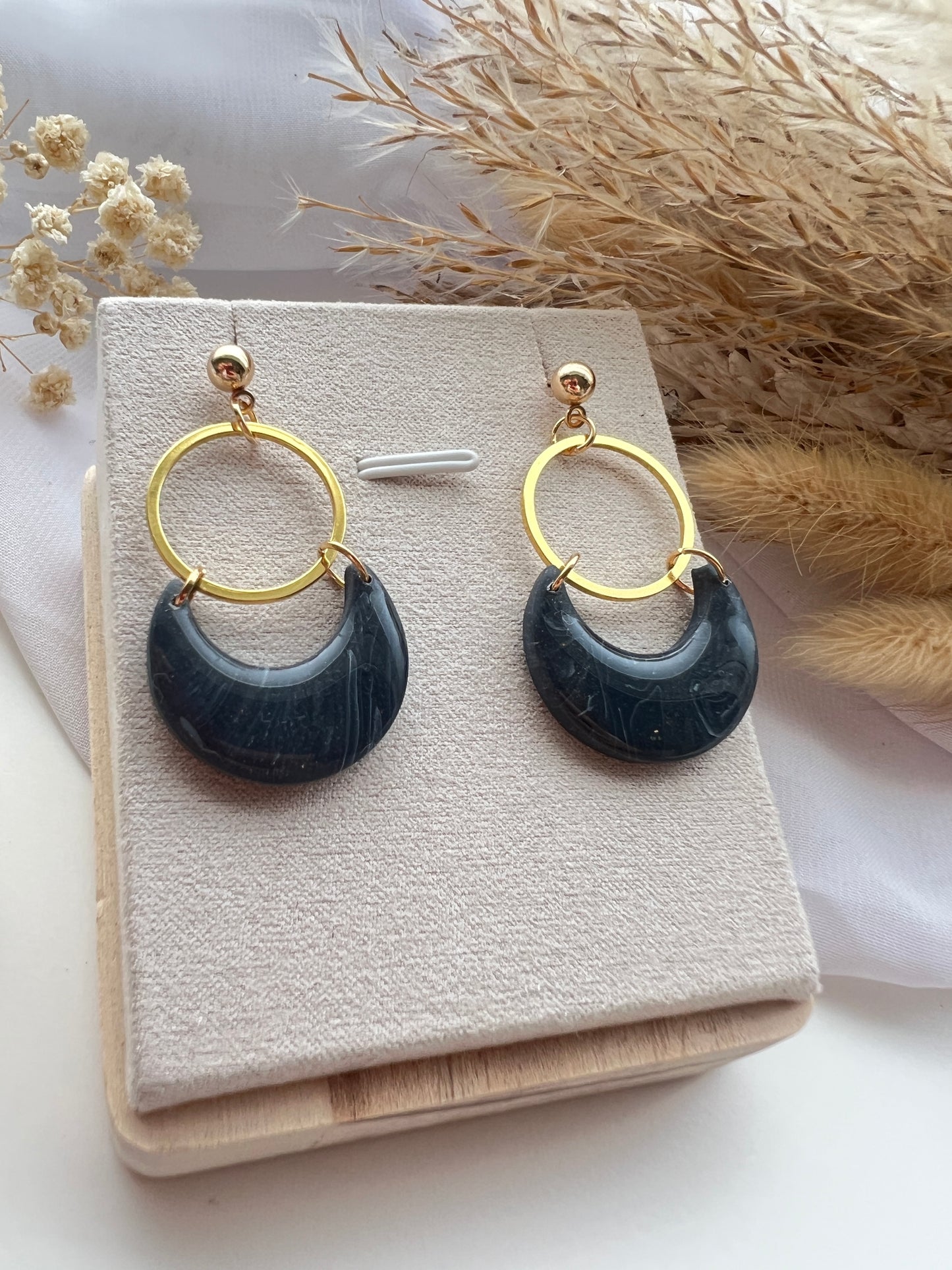 Maia in zwart marmer