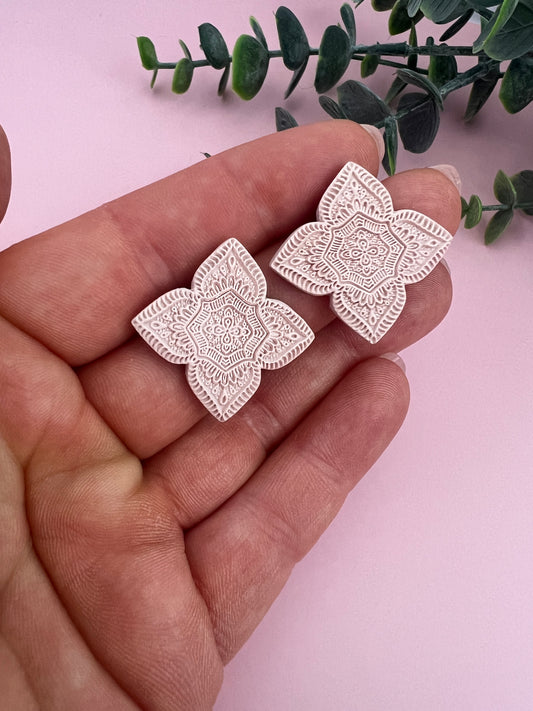 Isa Stud Earring - Beige