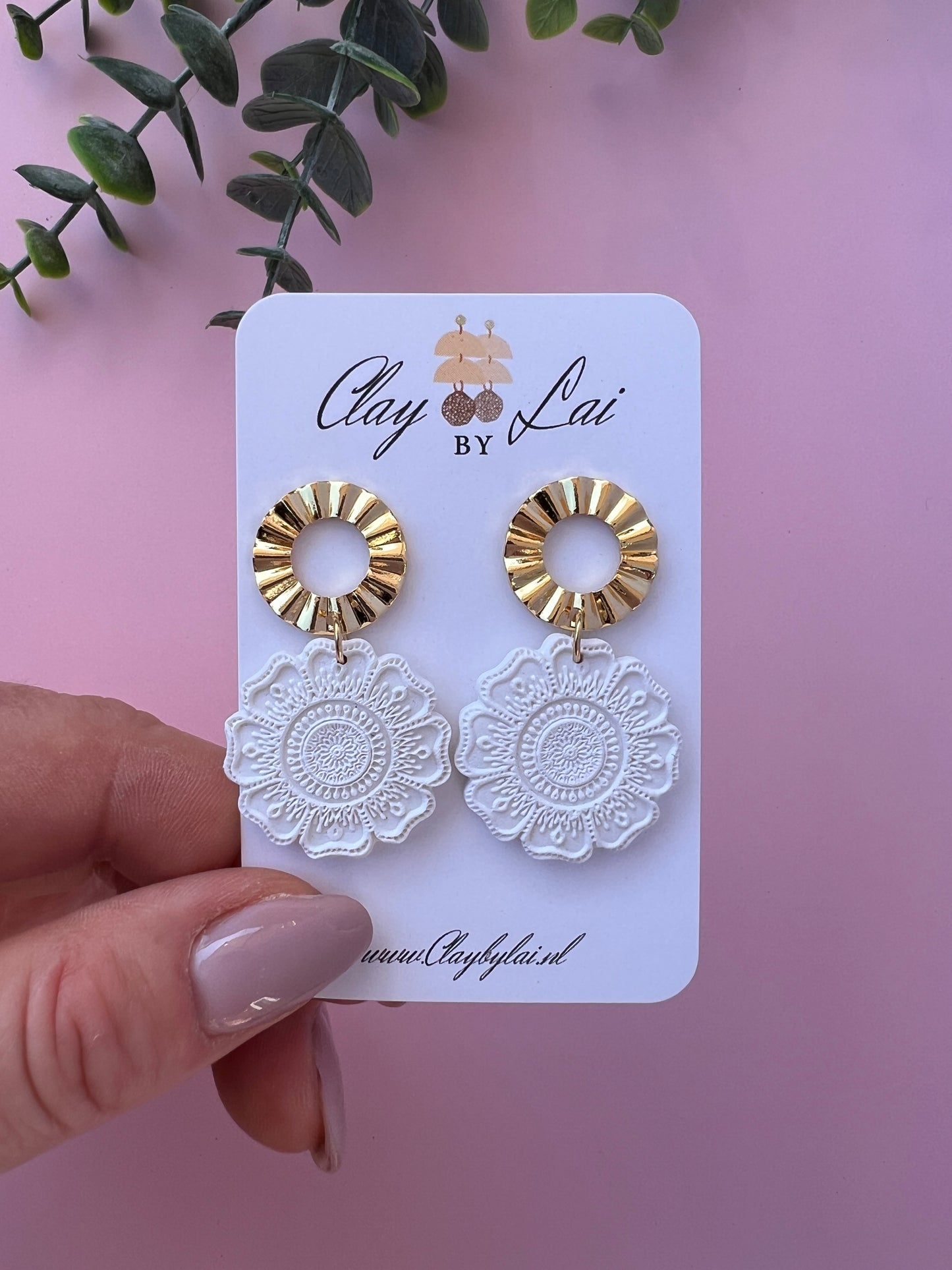 Laila Dangle Earrings - White