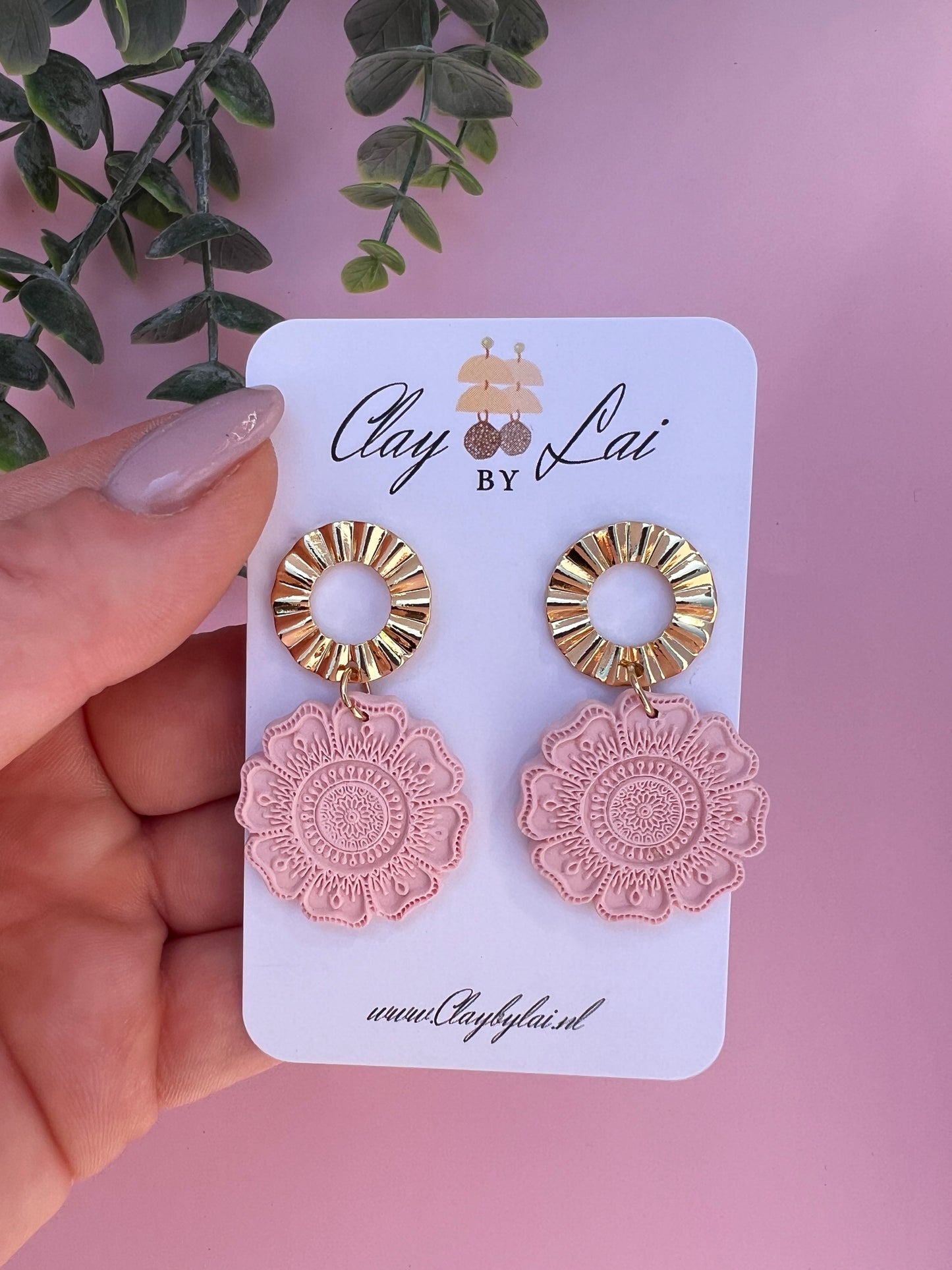 Laila Dangle Earrings - Pink