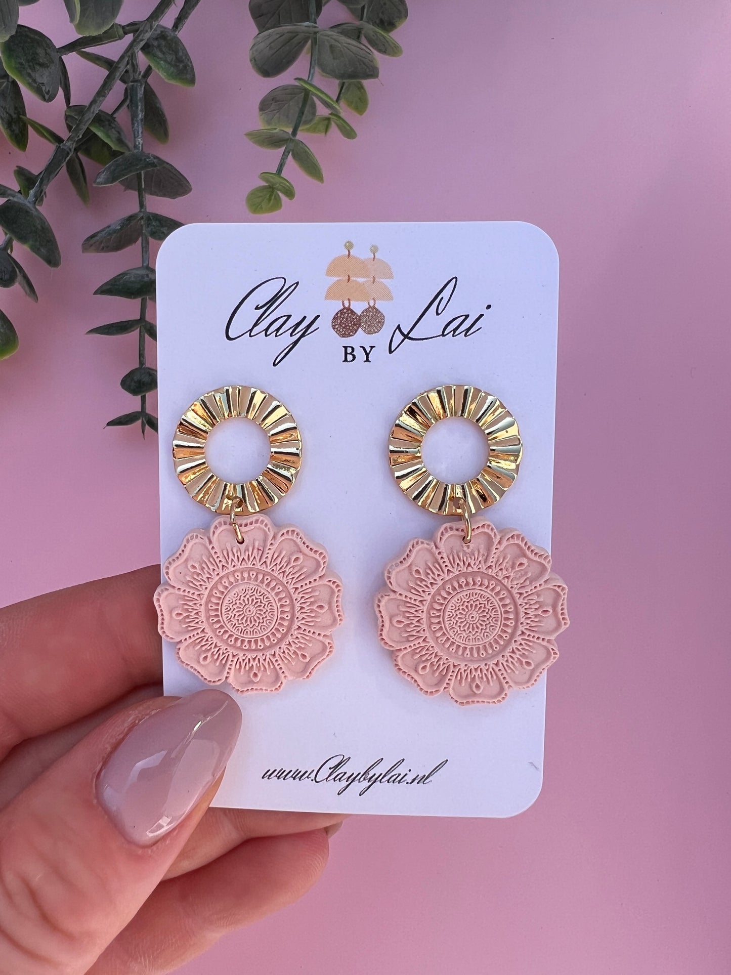 Laila Dangle Earrings - Pastel Peach