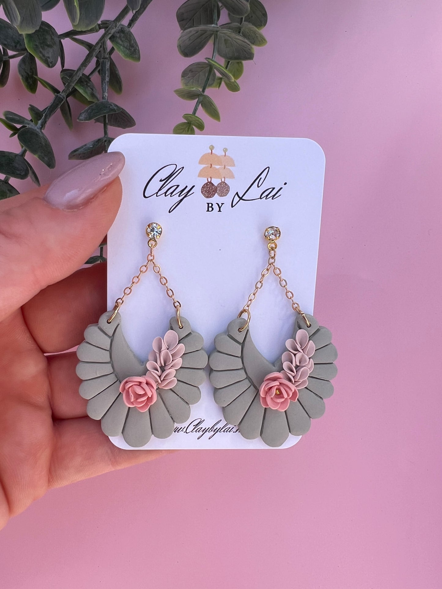 Susanna Dangle Earrings - Pink