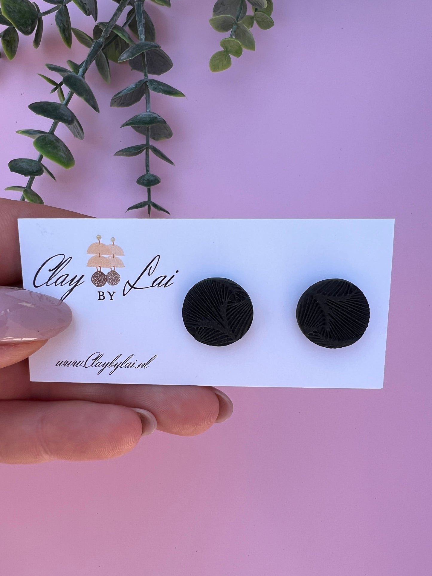 Lelie Stud Earring