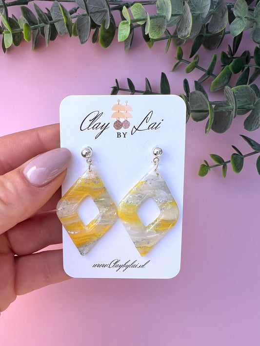 Tina Dangle Earring