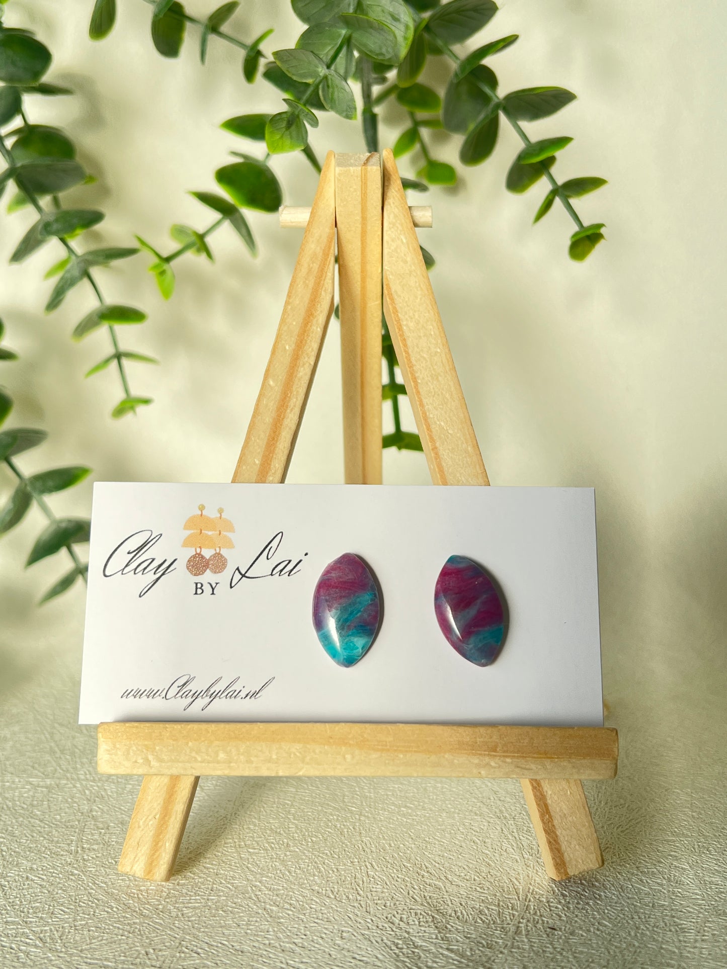 Marble Stud  - Multicolor